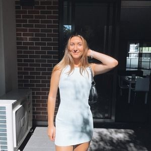 Meet your Posher, Valentina